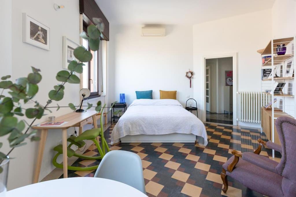 Big Bright Cozy Studio Apartment In Nolo Near Mm1 Milão Exterior foto